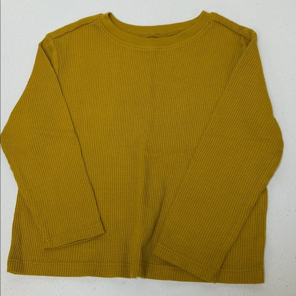 Old Navy Boys Toddler Waffle Ling Sleeve Shirts-2T - Picture 2 of 7